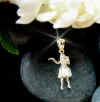 hula_girl.jpg (19696 bytes)