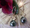 tahitian_pearls_plumeria_lever_er.jpg (25239 bytes)