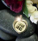 ht_kamon_pendant.jpg (25920 bytes)
